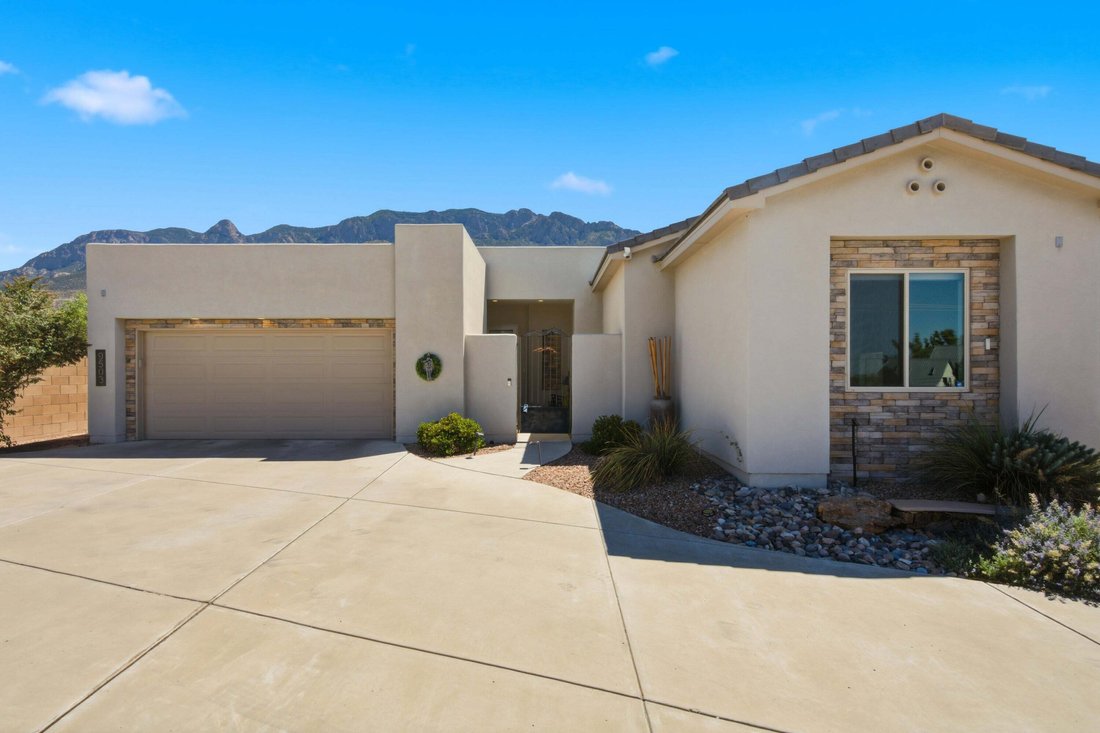 House in Albuquerque, New Mexico, United States 1 - 18550850