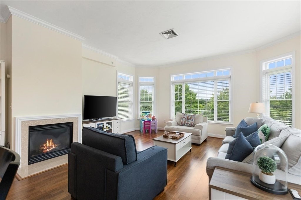 Condo in Woburn, Massachusetts, United States 3 - 18549044