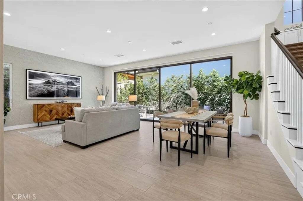 Condo in Irvine, California, United States 4 - 18552456