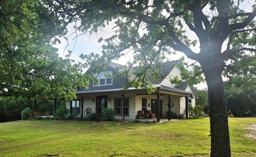 Farm Ranch in Bluff Dale, Texas, United States 1