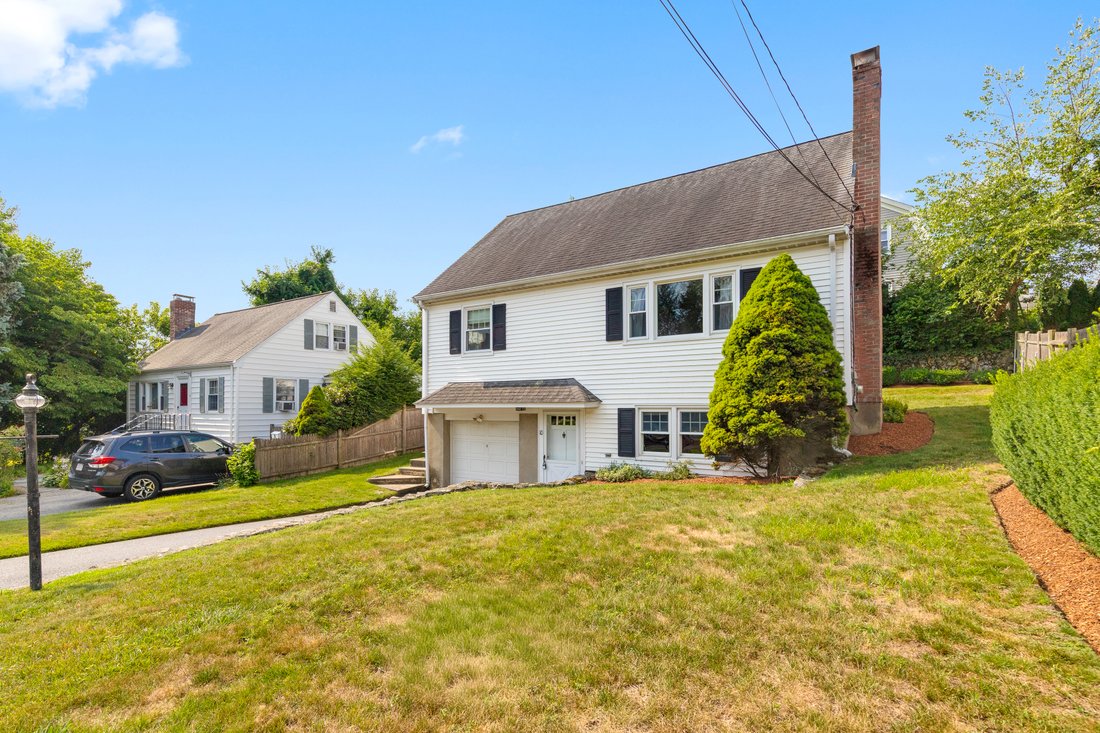 House in Lexington, Massachusetts, United States 4 - 18550322