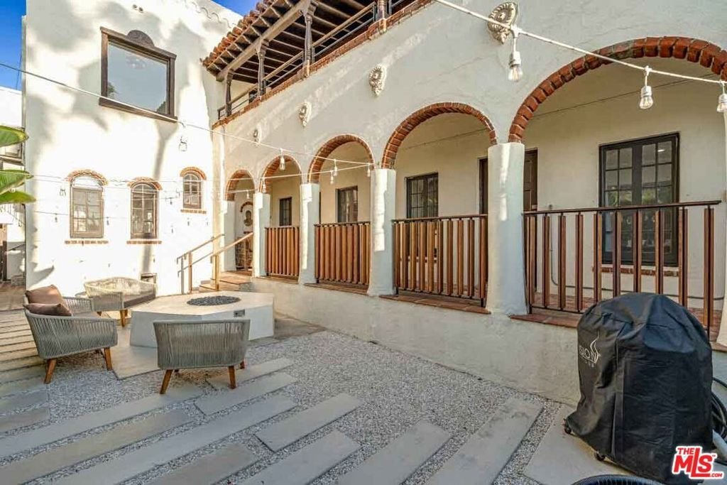 House in Los Angeles, California, United States 5 - 18551029