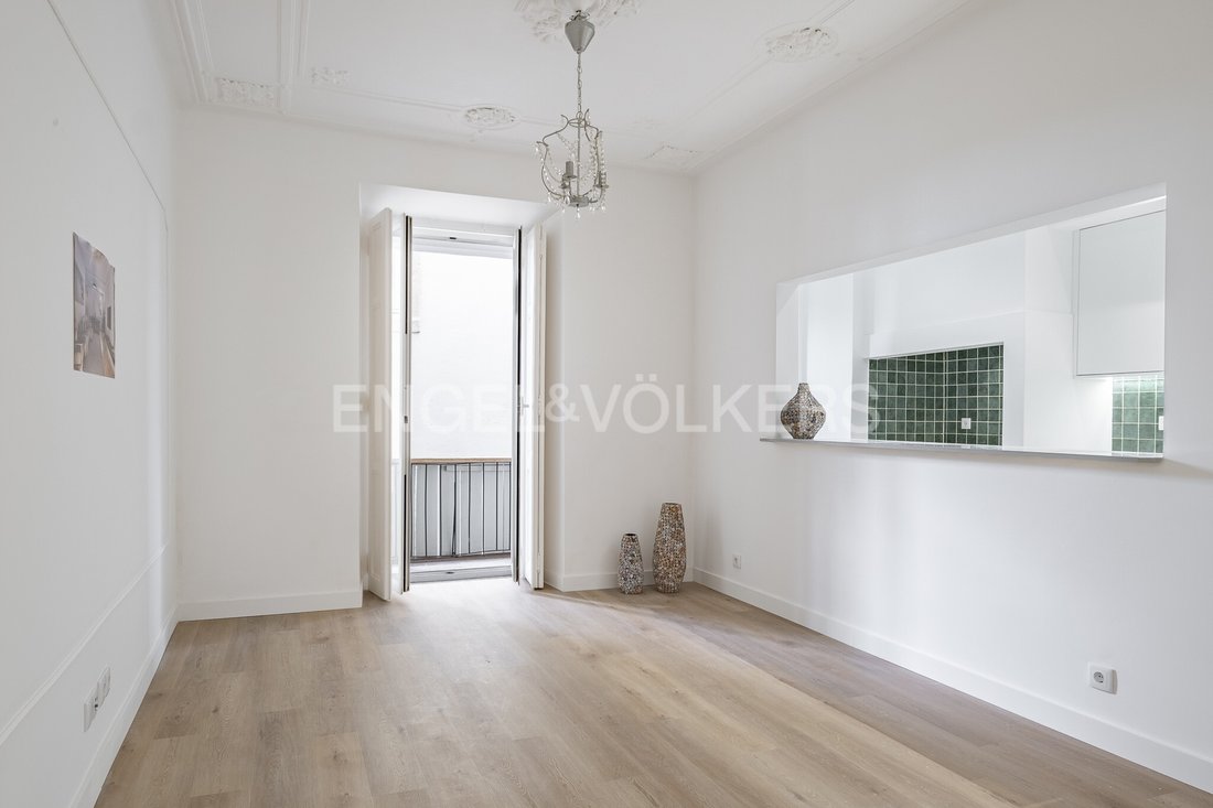 Apartment in Misericordia, Lisbon, Portugal 2 - 18549979