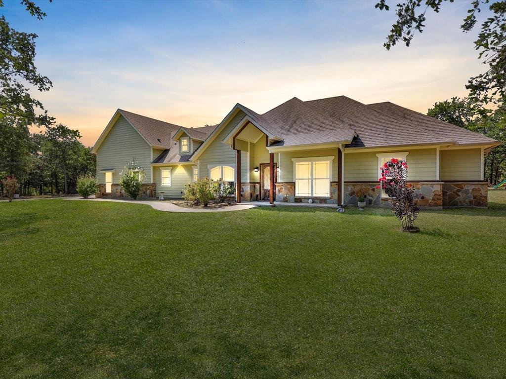 House in Azle, Texas, United States 4 - 18548904