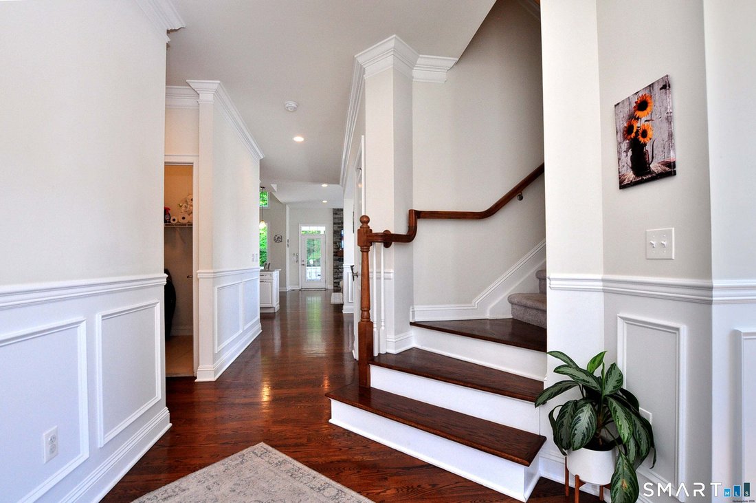 Condo in Beacon Falls, Connecticut, United States 2 - 18551346