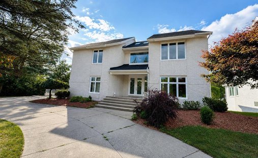 House in Farmington Hills, Michigan, United States 1
