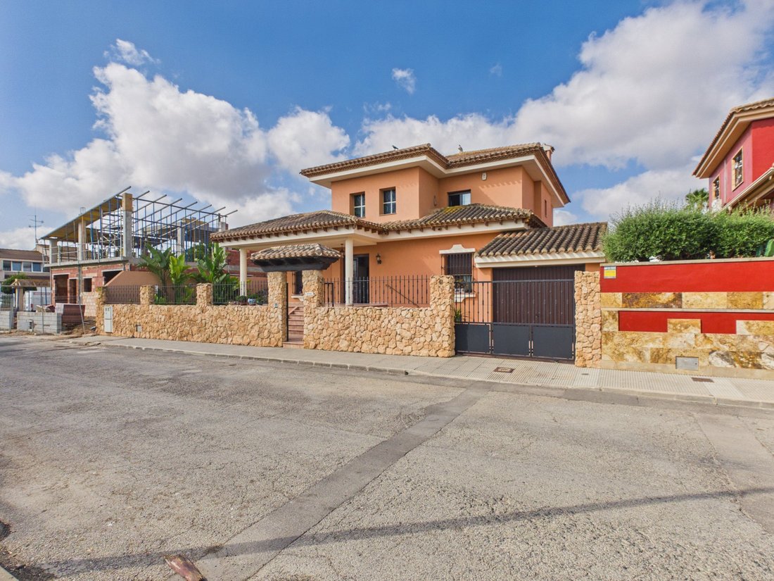 House in San Javier (Neighbourhood), San Javier, Región de Murcia 2 - 18549003