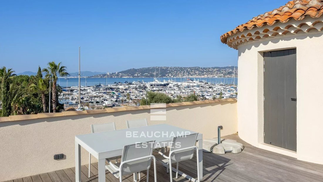Villa in Juan les Pins-Gallice, Antibes, France 2 - 17465097