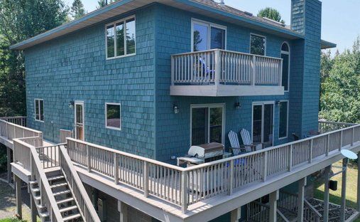 House in Eagle Harbor, Michigan, United States 1