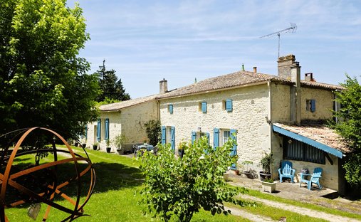 House in Gensac, Nouvelle-Aquitaine, France 1