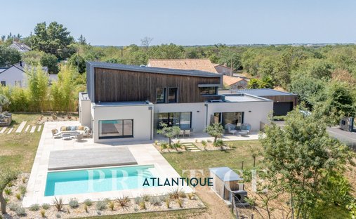 House in Ancenis, Ancenis-Saint-Gereon, France 1
