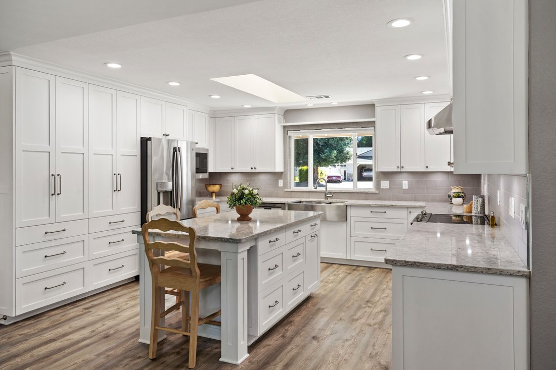 House in Redding, California, United States 4 - 18549908