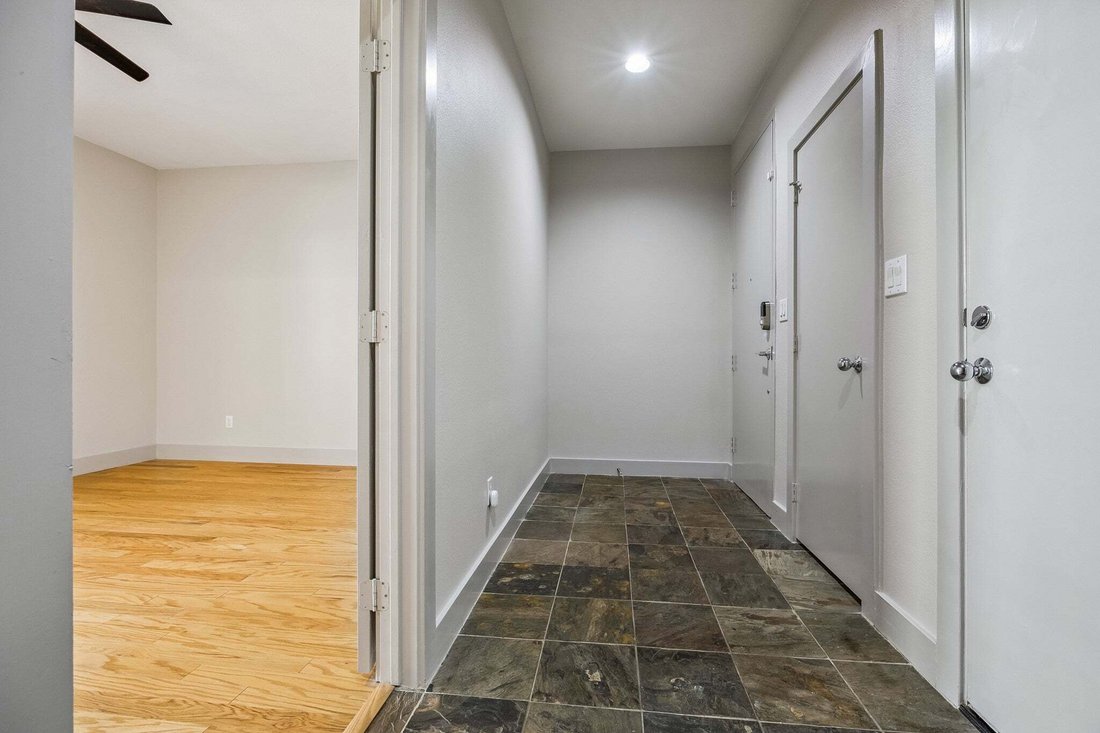 Townhouse in Houston, Texas, United States 5 - 18550725