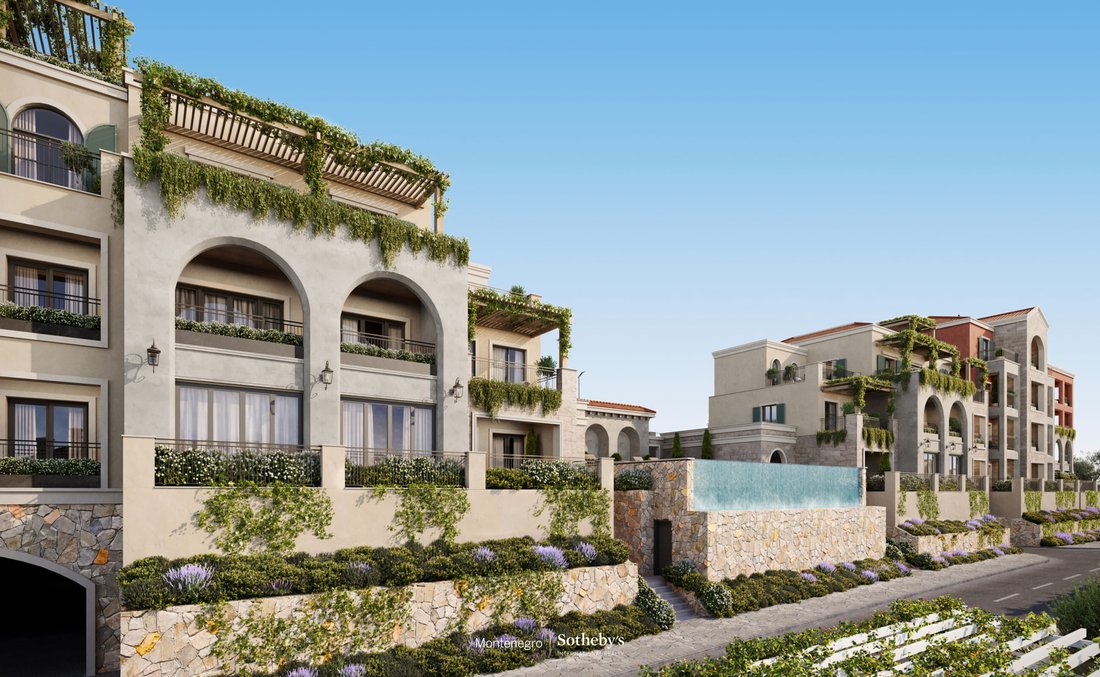 Apartment in Milovići, Tivat Municipality, Montenegro 2 - 18549335