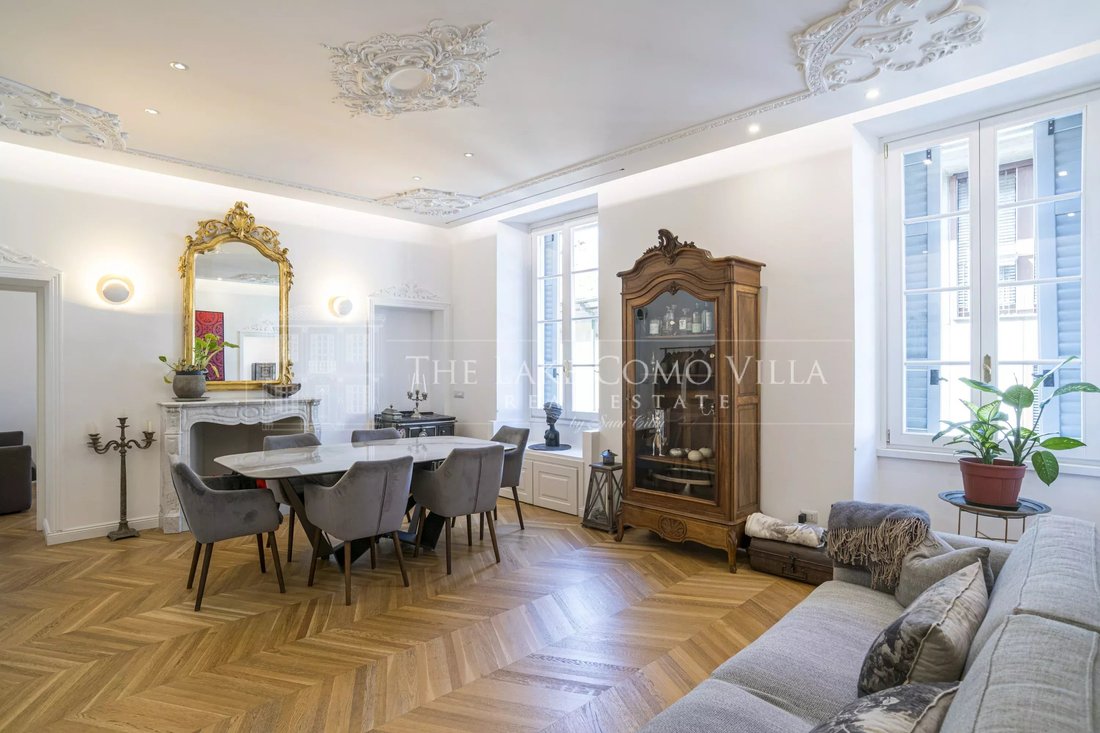 Apartment in Historic Center, Como, Lombardy 2 - 18549471