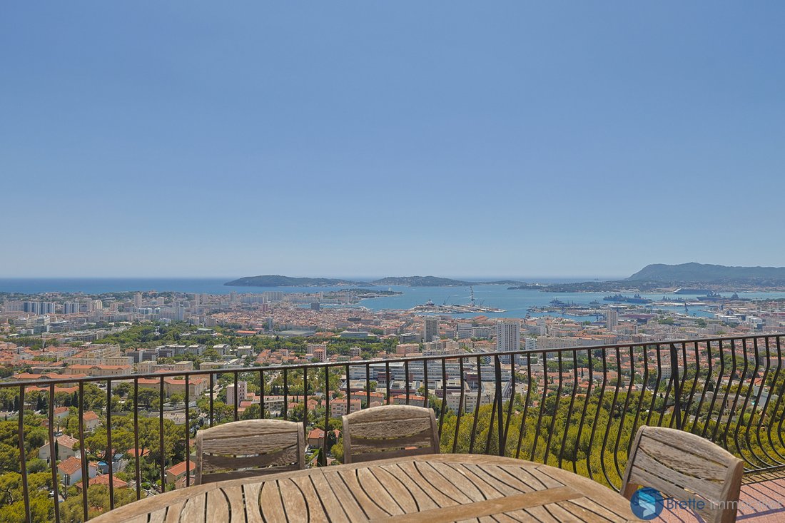 Maison à Le Faron-Fort-Rouge, Toulon, France 1 - 18552004