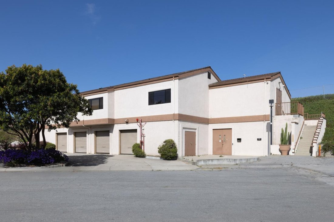 Sand City, California, United States 5 - 18553046
