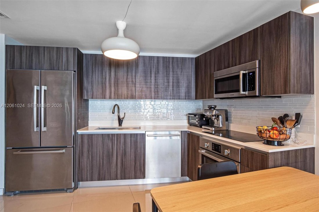 Condo in Miami, Florida, United States 4 - 18553190