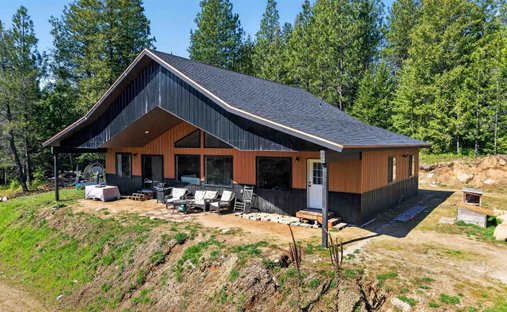 House in Newport, Washington, United States 1