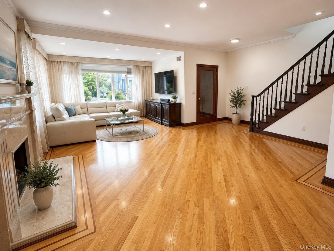 House in New York, New York, United States 3 - 18528633
