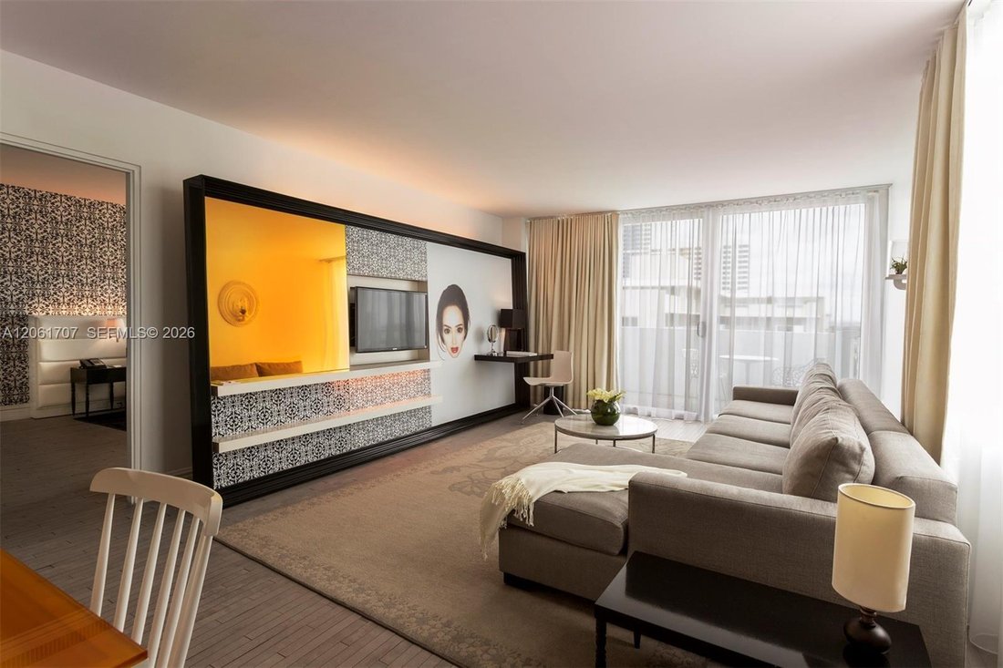 Condo in Miami Beach, Florida, United States 1 - 18553192