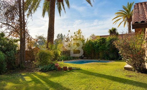 House in Las Condes, Santiago Metropolitan Region, Chile 1