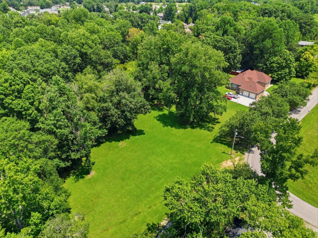 House in Manchester, Tennessee, United States 3 - 18552104