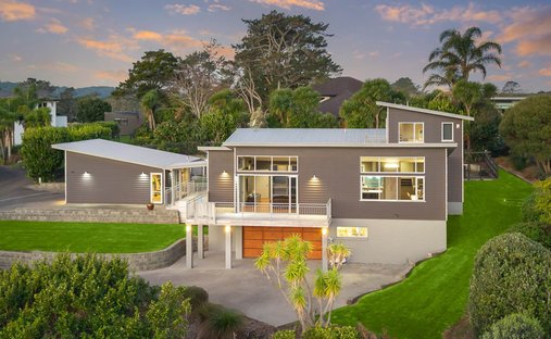 House in Waimauku, Auckland, New Zealand 1