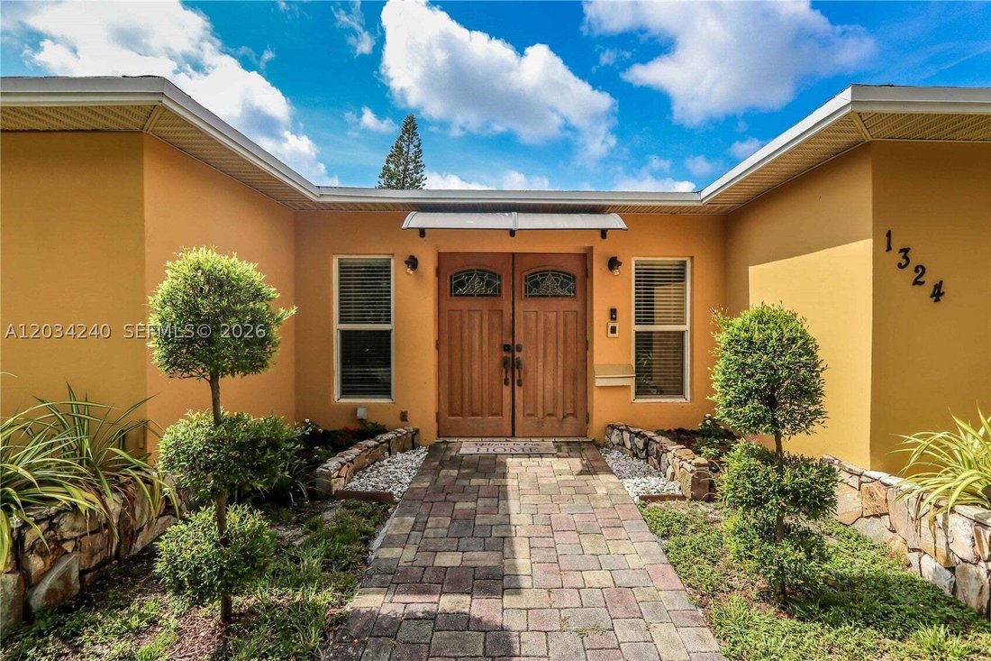 House in Hollywood, Florida, United States 1 - 18132895