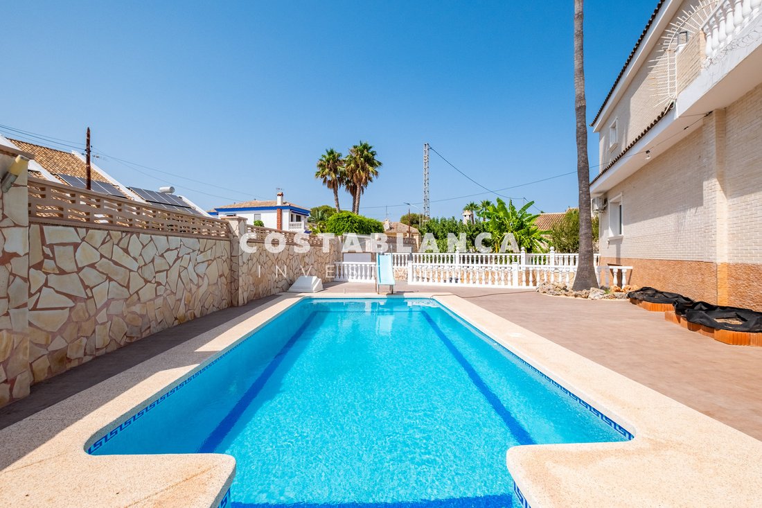 Villa in Benidorm, Valencian Community, Spain 3 - 18549936