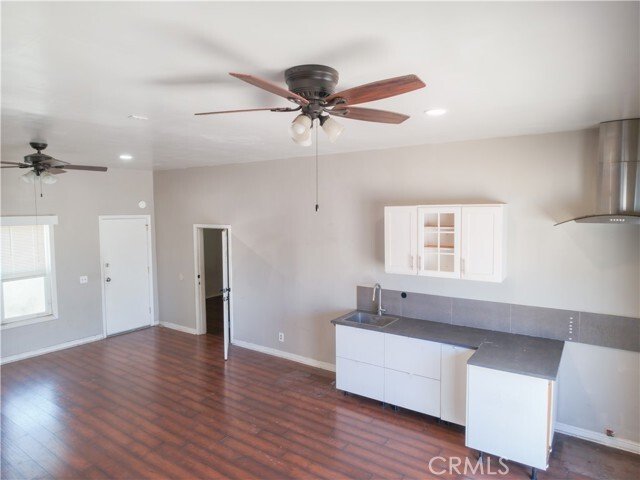 Pico Rivera, California, United States 4 - 18549025