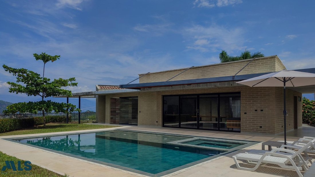 Finca in Sopetrán, Sopetrán, Colombia 1 - 18549061