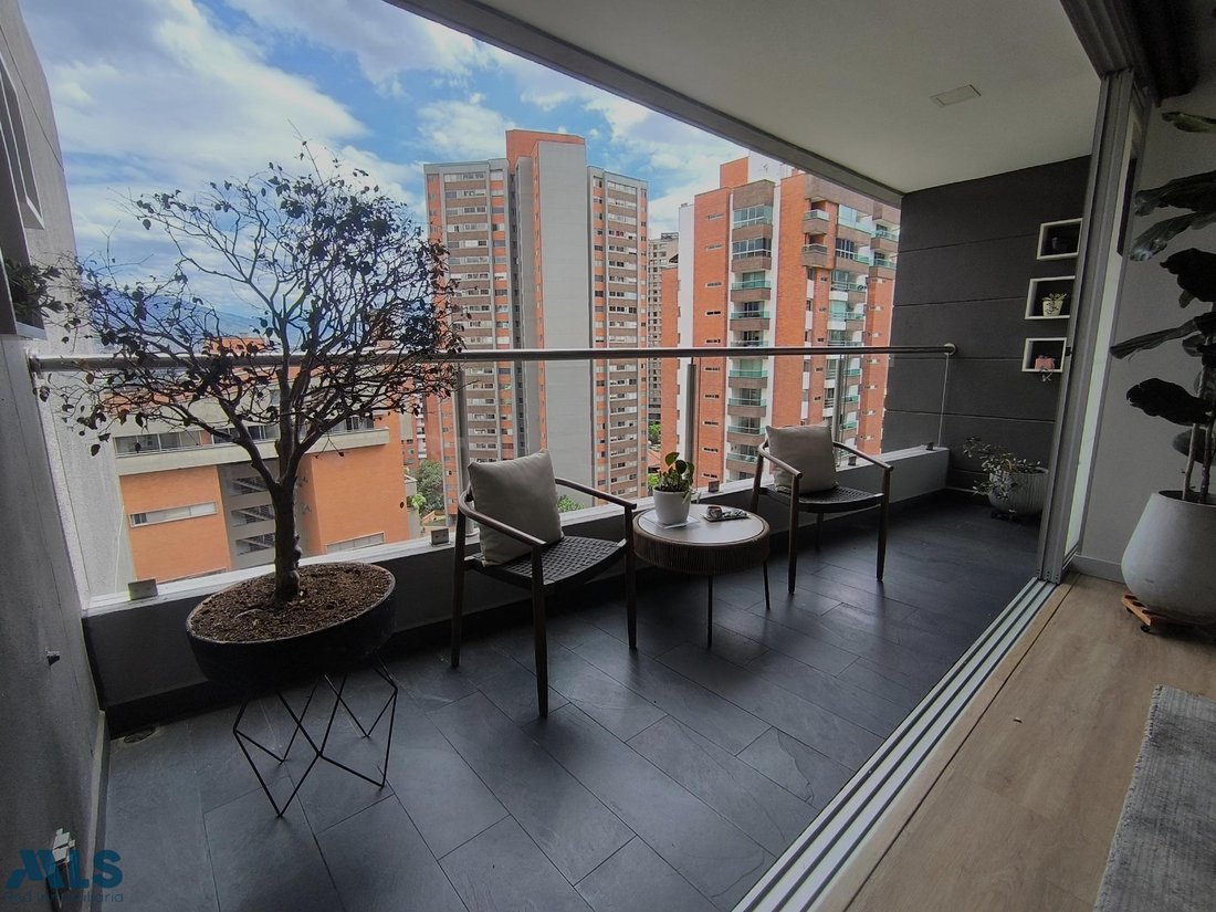 Apartment in Medellín, Antioquia, Colombia 2 - 18549062