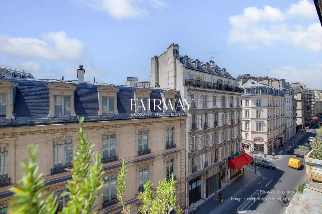Apartment in Clichy-Trinité, Paris 9e Arrondissement, Paris 4 - 18549401