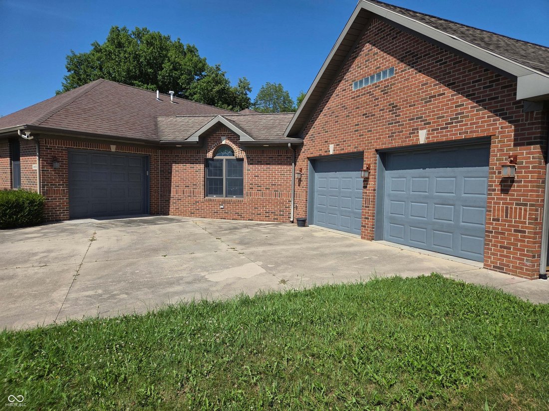 House in Muncie, Indiana, United States 2 - 18551328