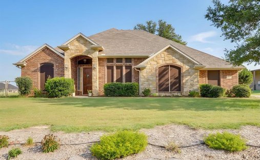 House in Springtown, Texas, United States 1