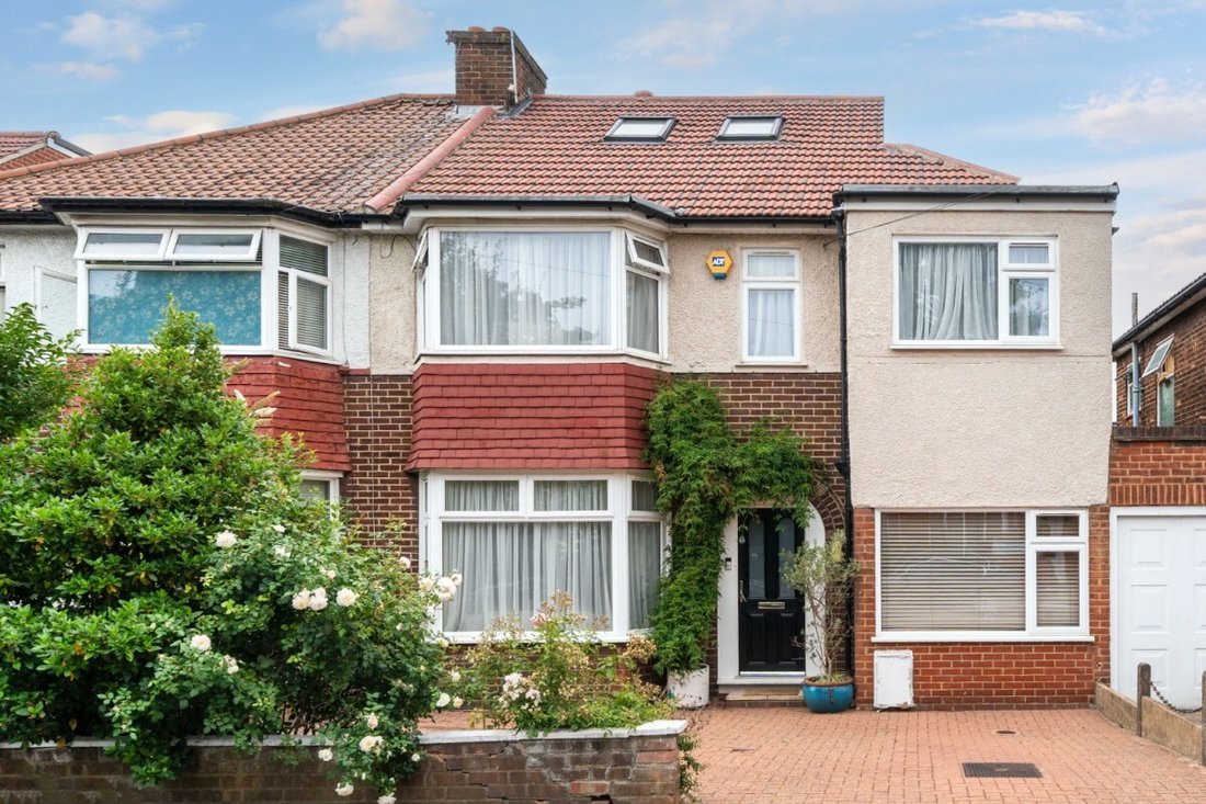 House in Cricklewood, Brent, England 1 - 18551009