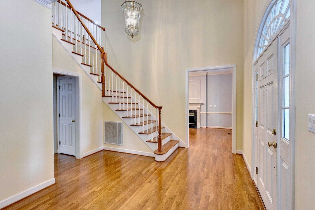 Maison à Williamsburg, Virginie, États-Unis 5 - 18548319