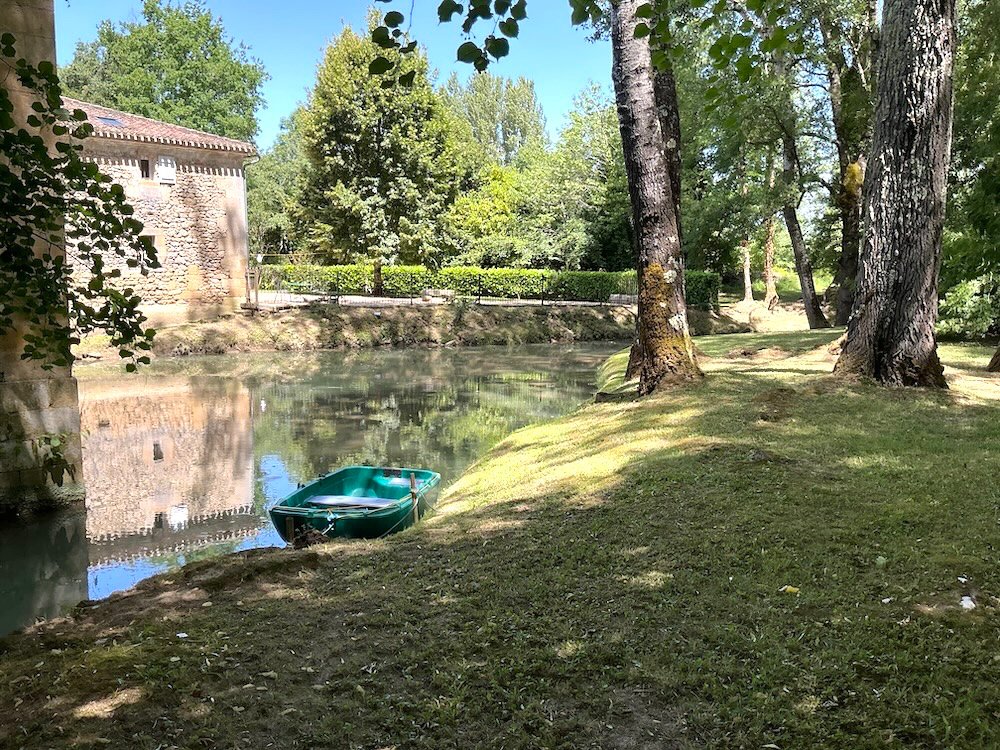 Villa in Branne, Nouvelle-Aquitaine, France 3 - 18548674
