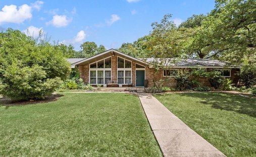 House in Arlington, Texas, United States 1