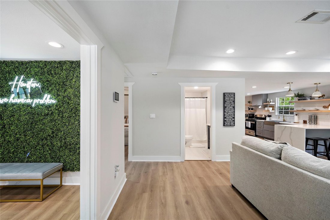 House in Houston, Texas, United States 5 - 18552861