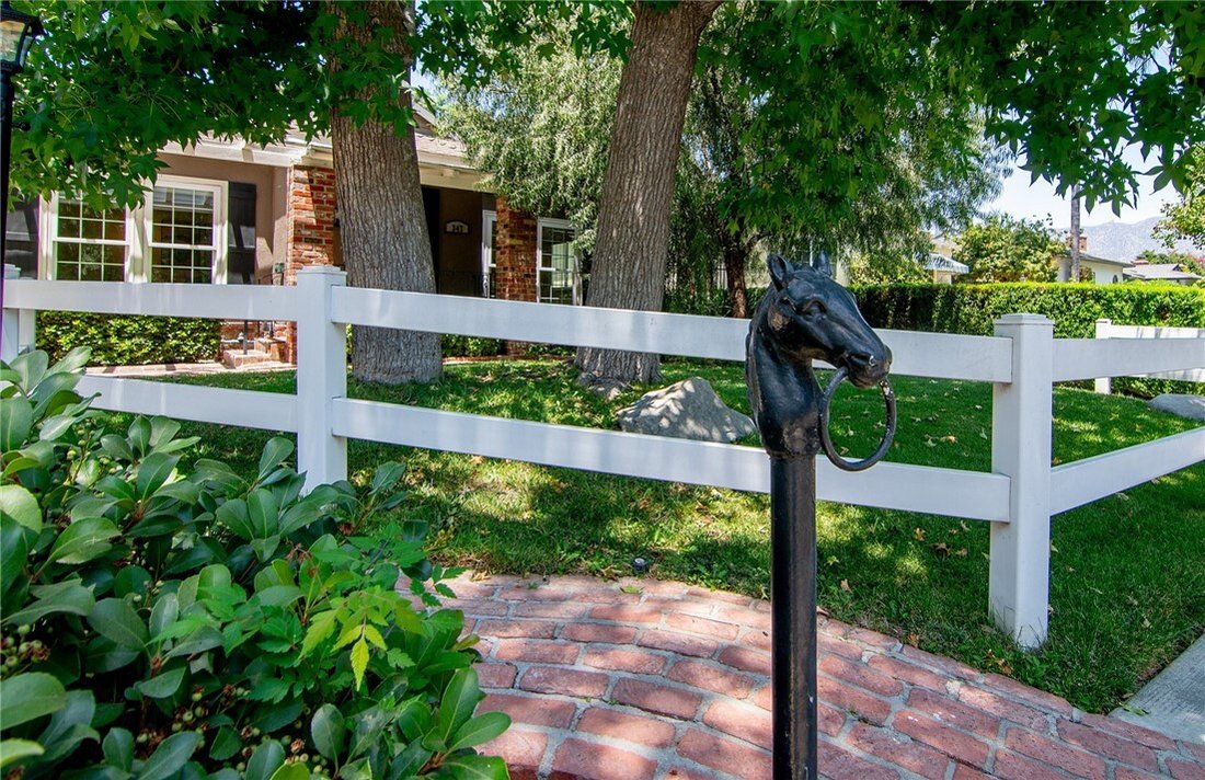House in Burbank, California, United States 1 - 18553152