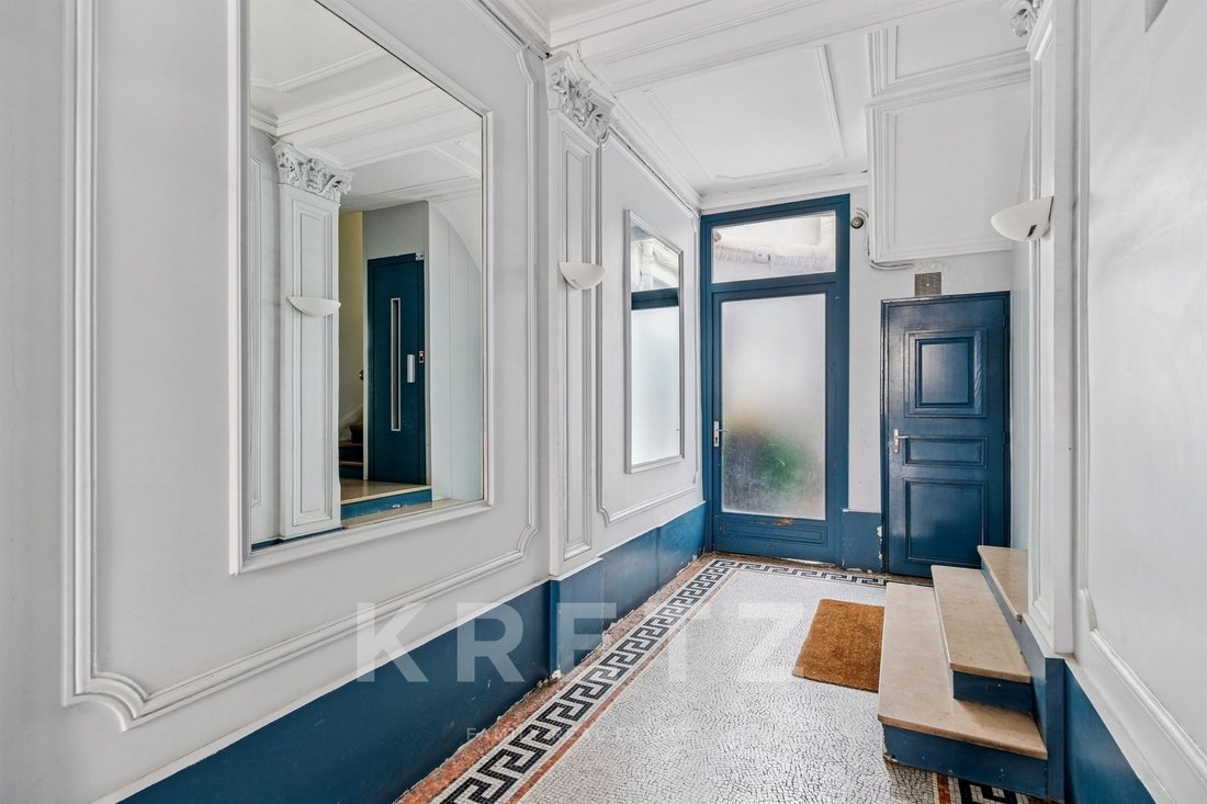 Apartment in Clichy-Trinité, Paris 9e Arrondissement, Paris 2 - 18553481