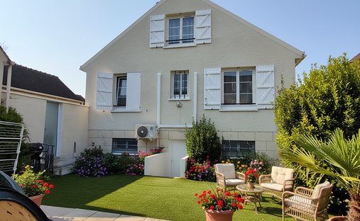 Maison à Chantilly, Hauts-de-France, France 1