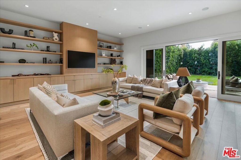 House in Los Angeles, California, United States 3 - 18551030