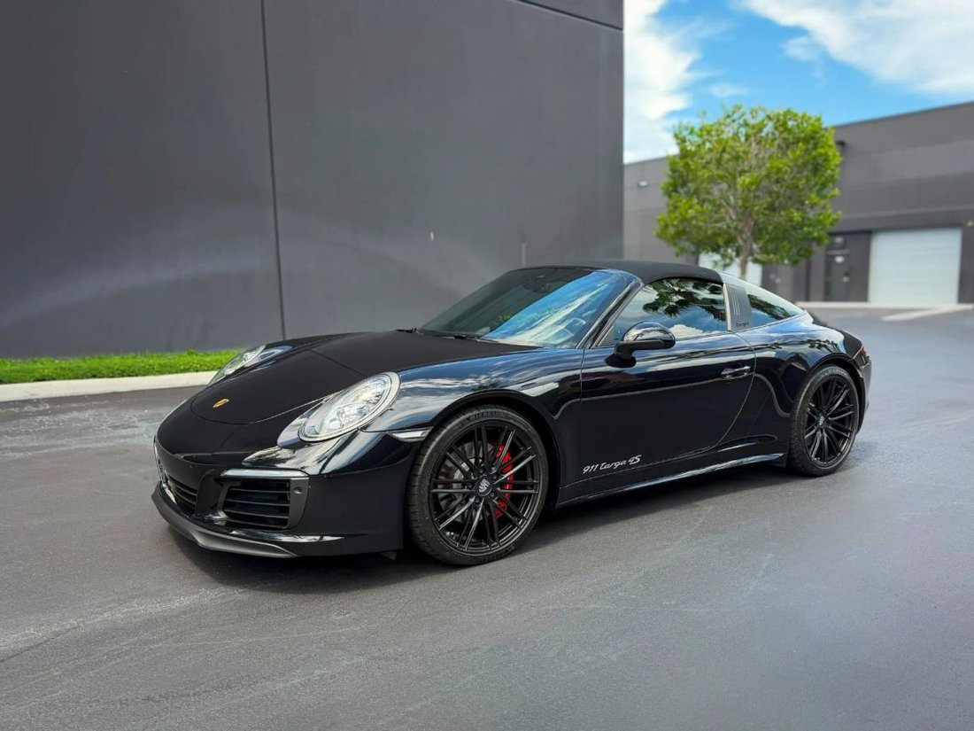 Coupe in Doral, FL, United States 1 - 18553691