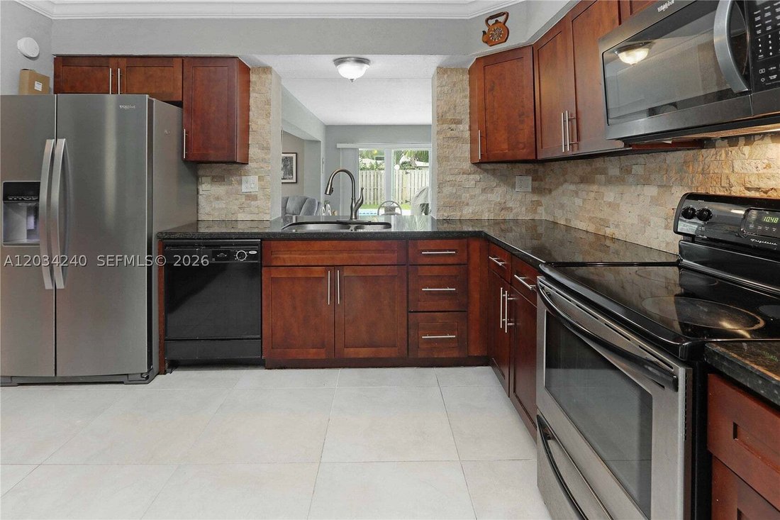 House in Hollywood, Florida, United States 5 - 18132895