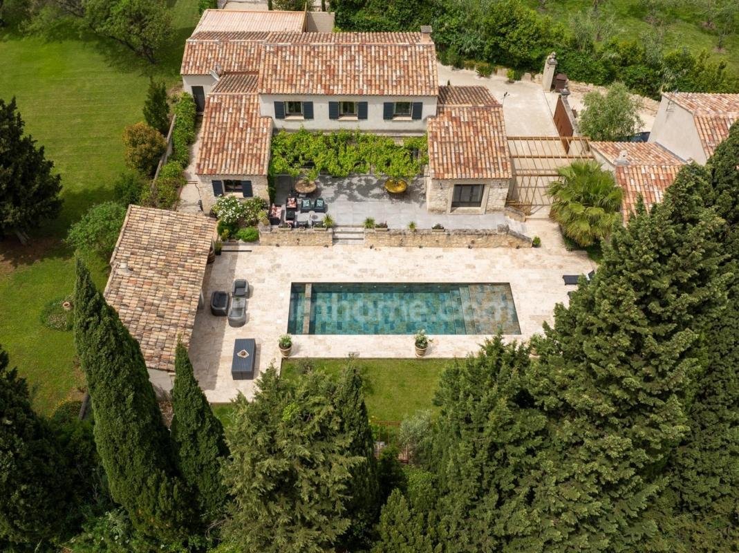 House in Paradou, Provence-Alpes-Côte d'Azur, France 1 - 16992157