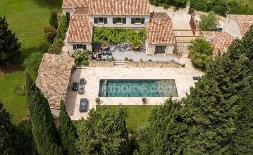 House in Paradou, Provence-Alpes-Côte d'Azur, France 1