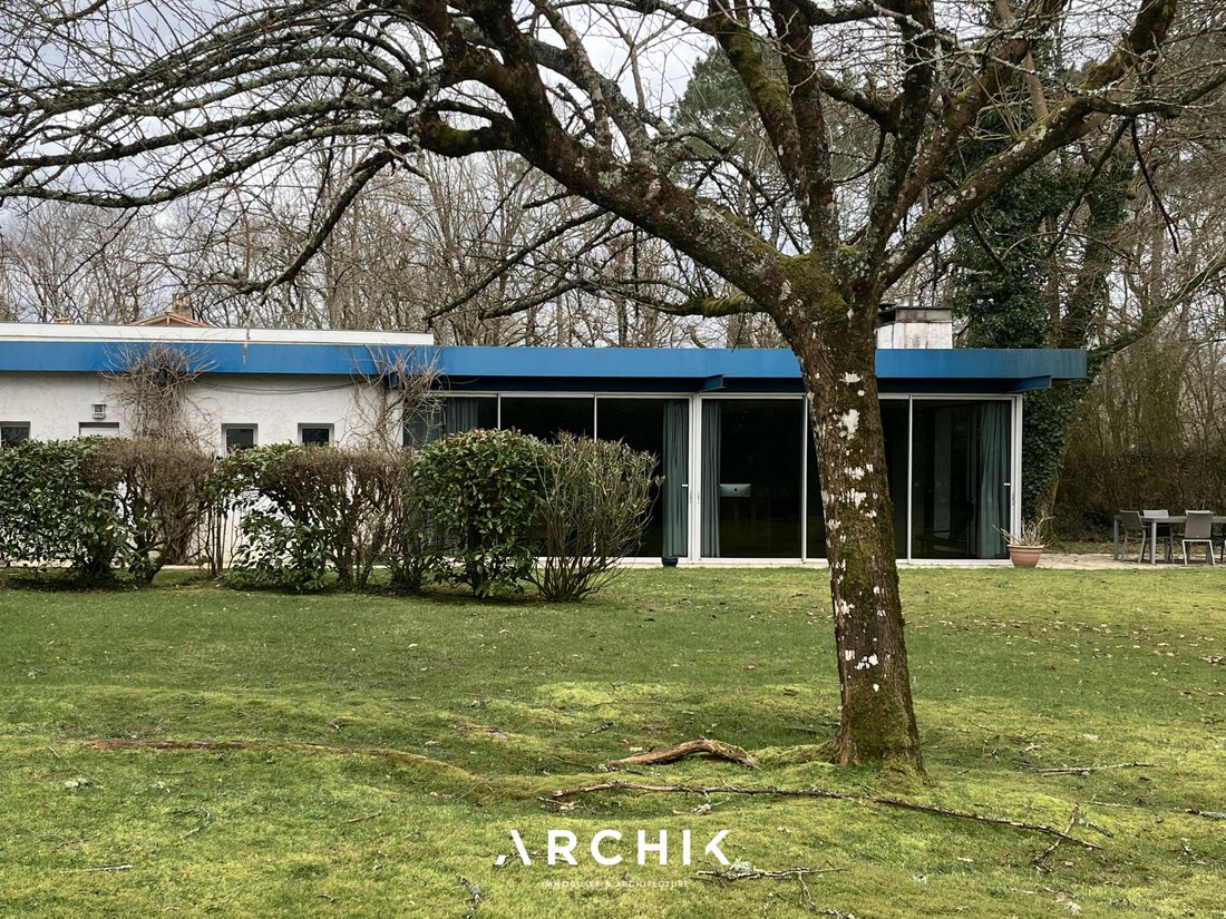House in Saint-Sulpice-et-Cameyrac, Nouvelle-Aquitaine, France 4 - 18552119